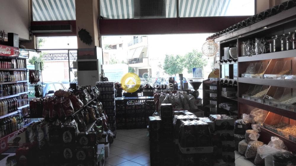 Retail Store in Center, Agioi Anargiroi — Photo 3 of 8