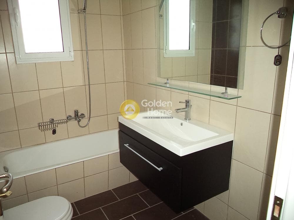 Apartment in Paralia Porovitsas, Akrata — Photo 5 of 13