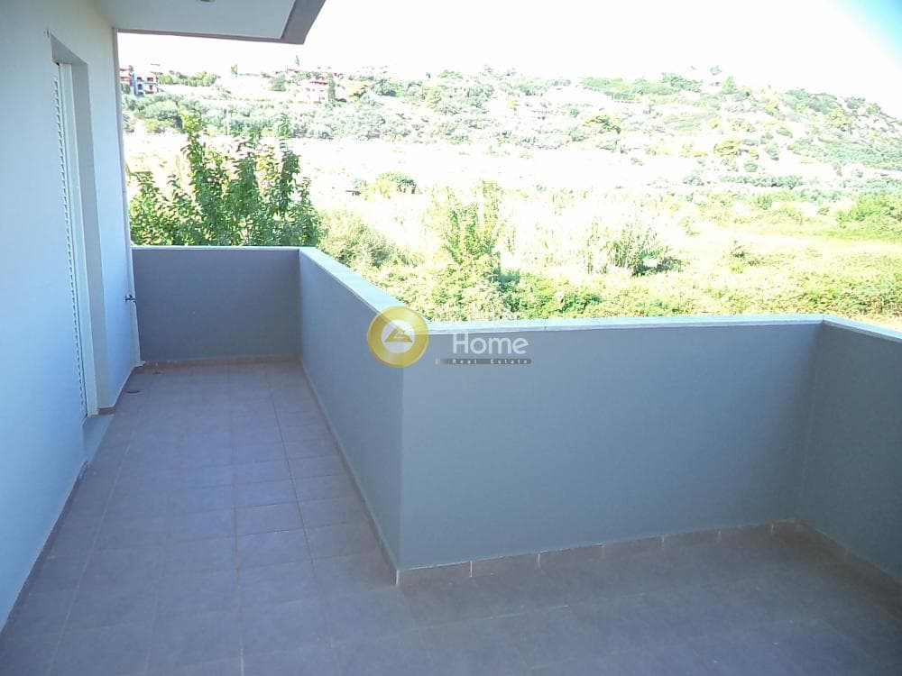 Apartment in Paralia Porovitsas, Akrata — Photo 11 of 13