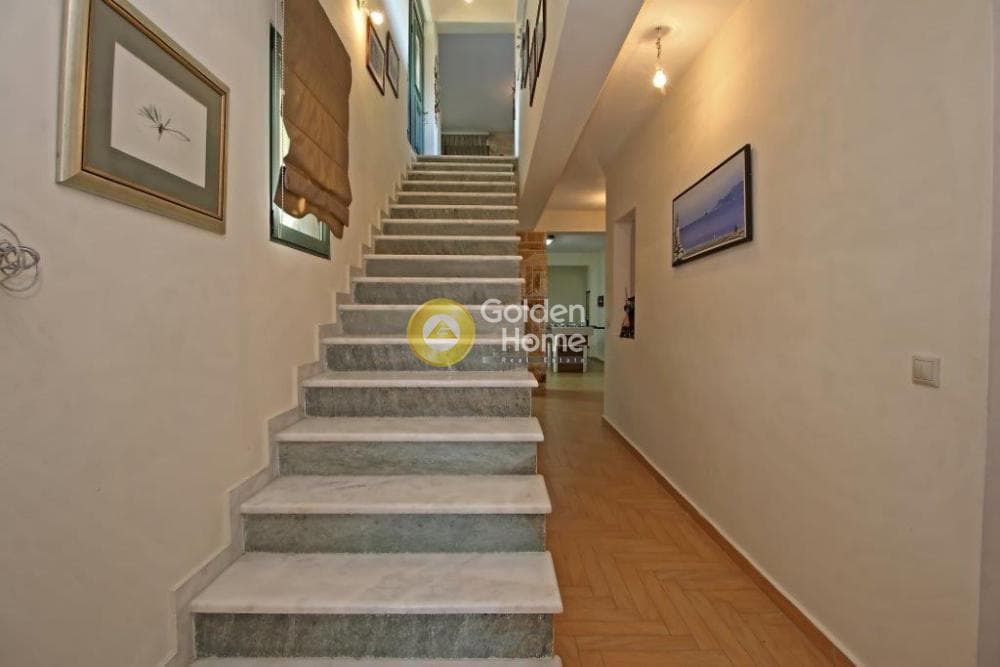 House in Center, Schimatari — Photo 8 of 24