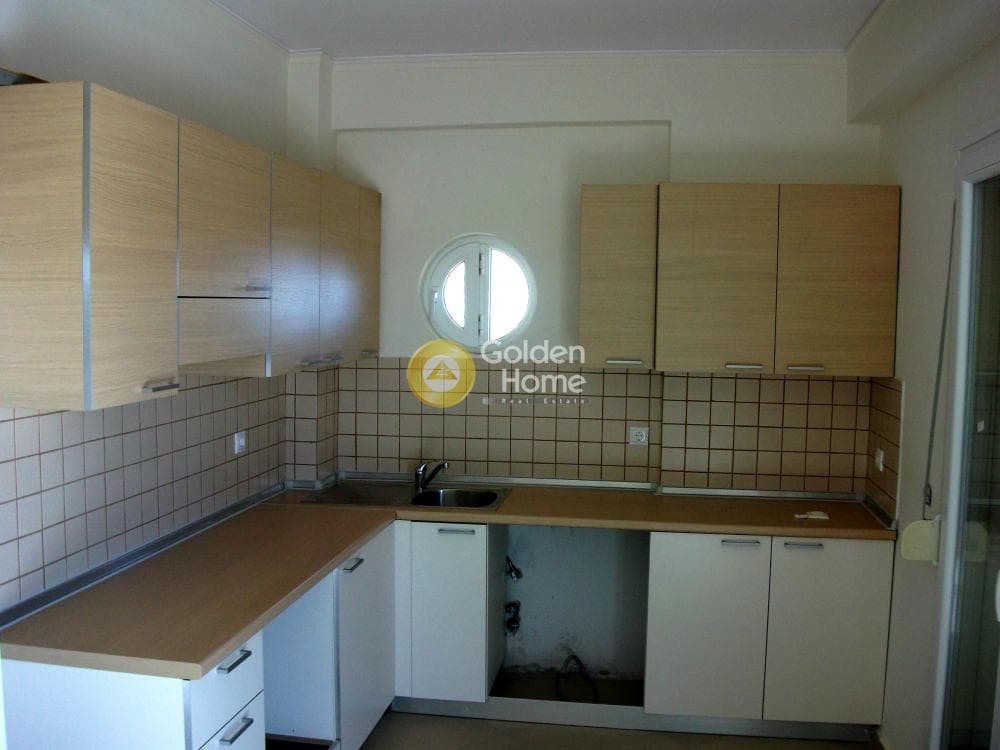Apartment in Center, Lavrio — Photo 3 of 11