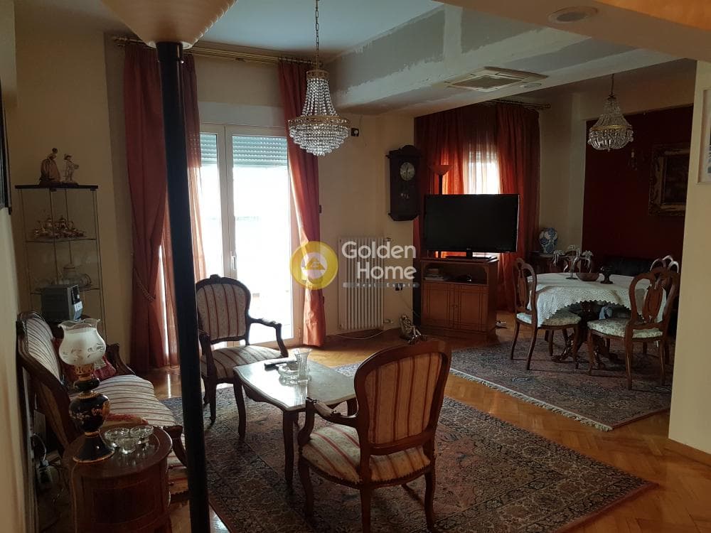 Apartment in Politechneio, Exarchia - Neapoli — Photo 1 of 8