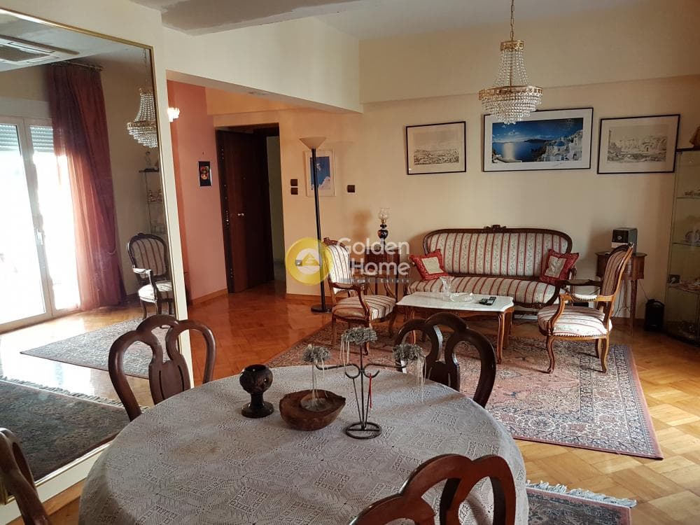 Apartment in Politechneio, Exarchia - Neapoli — Photo 2 of 8