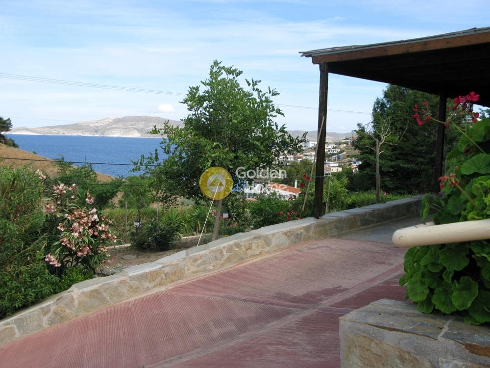 House in Mikrolimano, Lavrio — Photo 15 of 19