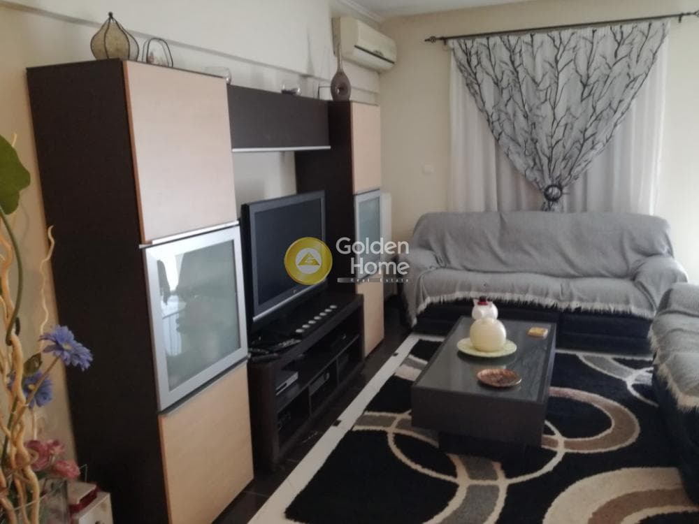 Apartment in Osios Loukas, Patisia — Photo 2 of 17