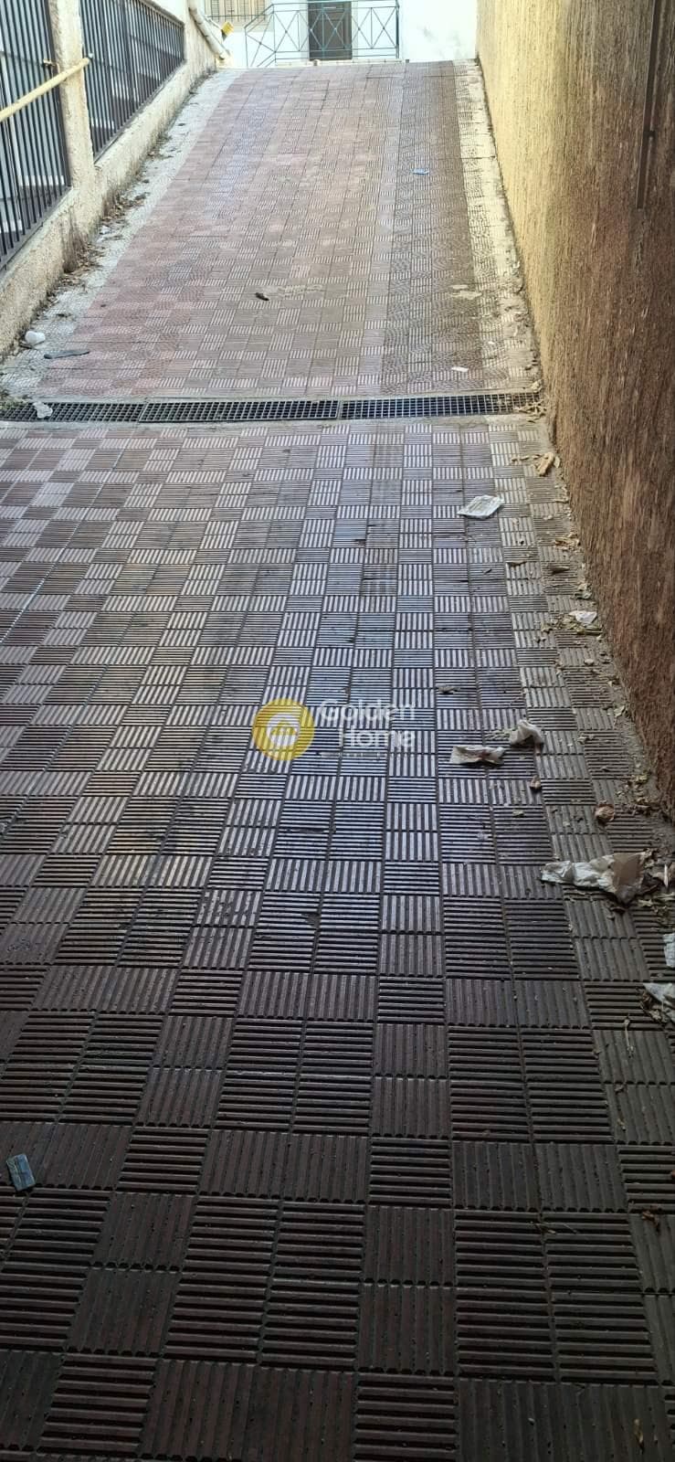 Parking Space in Ionia, Nea Ionia — Photo 3 of 4