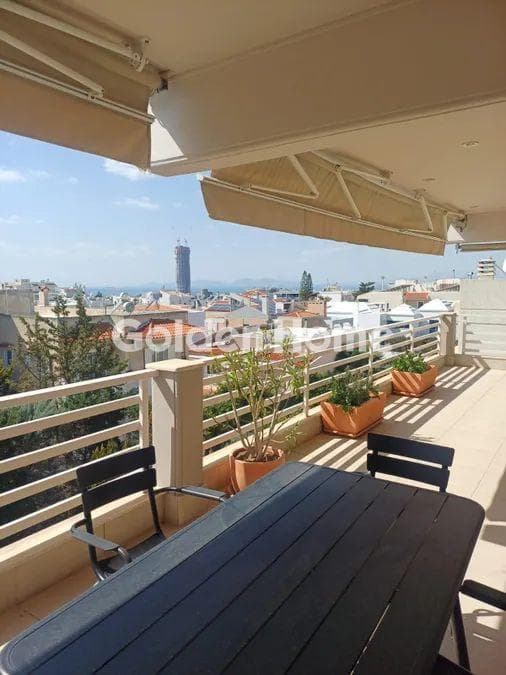 Apartment in Golf, Glyfada — Photo 1 of 20