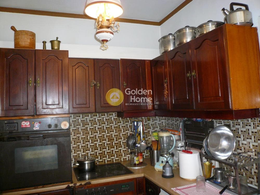 Apartment in Kareas, Vironas — Photo 10 of 15