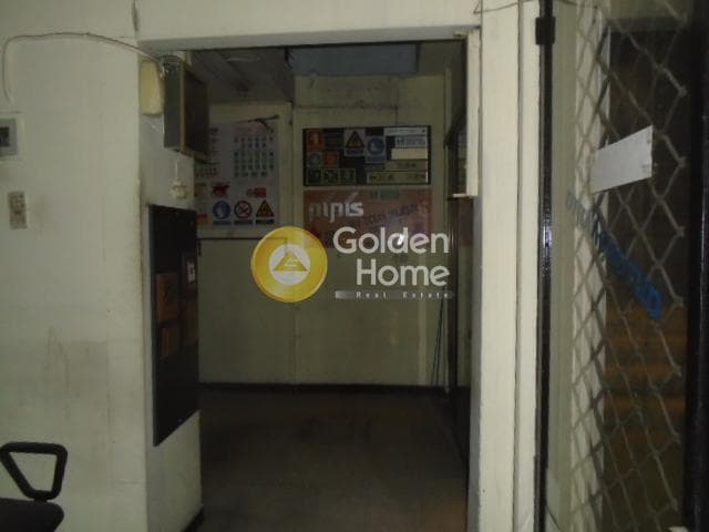 Retail Store in Stavros, Piraeus — Photo 1 of 3