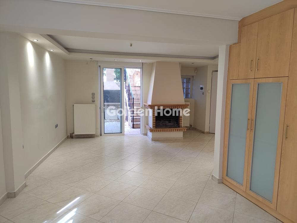 House in Center, Agios Stefanos — Photo 36 of 43