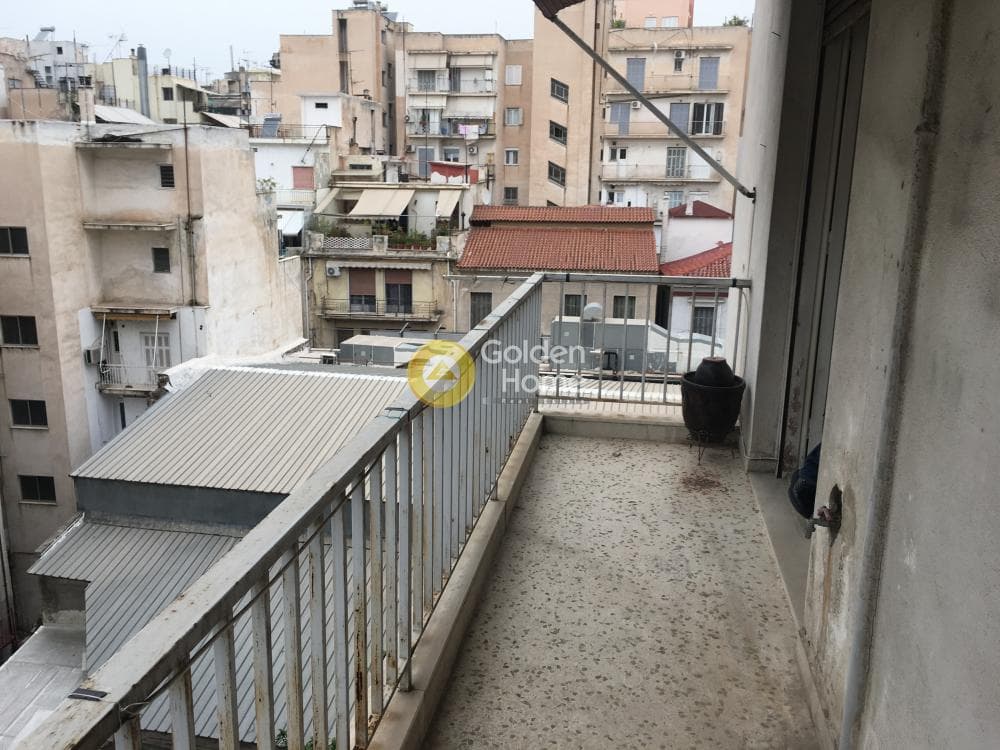 Apartment in Omonoia, Kentro — Photo 2 of 16