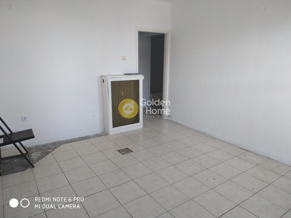 Retail Store in Pasalimani, Piraeus — Photo 1 of 6