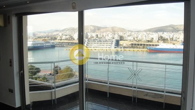 Μονοκατοικία στην Πειραϊκή, Πειραιάς — Φωτογραφία 1 από 5