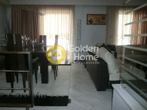 Apartment in Agios Ioannis Chrisostomos, Nikaia — Photo 2 of 9