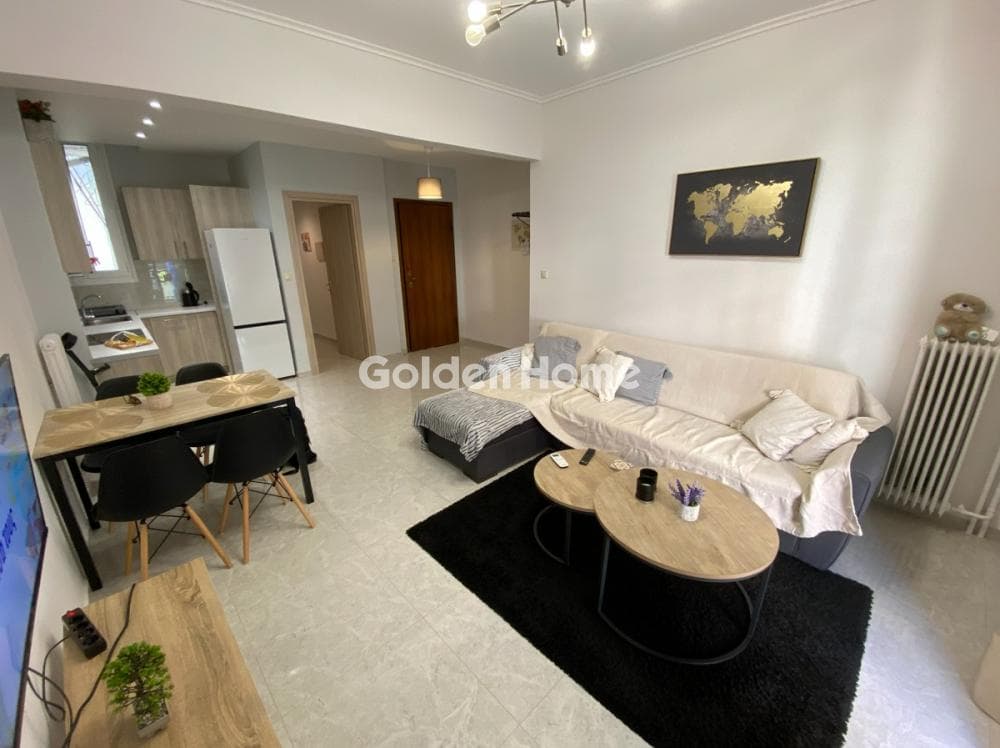 Apartment in akadimia Platonos, Kolonos - Kolokinthous — Photo 2 of 14