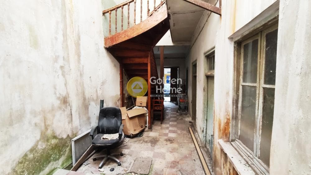 House in Terpsithea, Piraeus — Photo 5 of 27