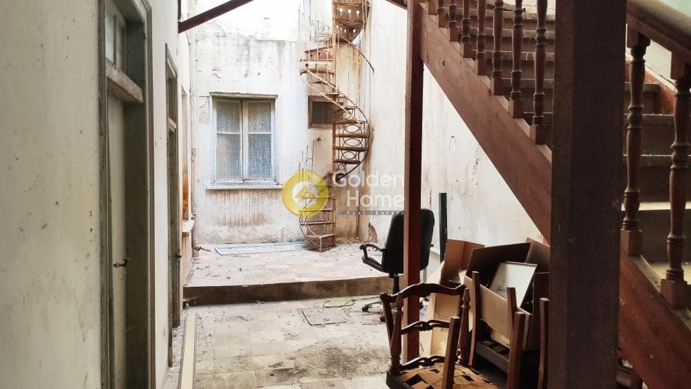 House in Terpsithea, Piraeus — Photo 2 of 27
