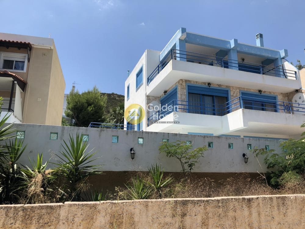 House in Porto Rafti, Vravrona — Photo 1 of 47