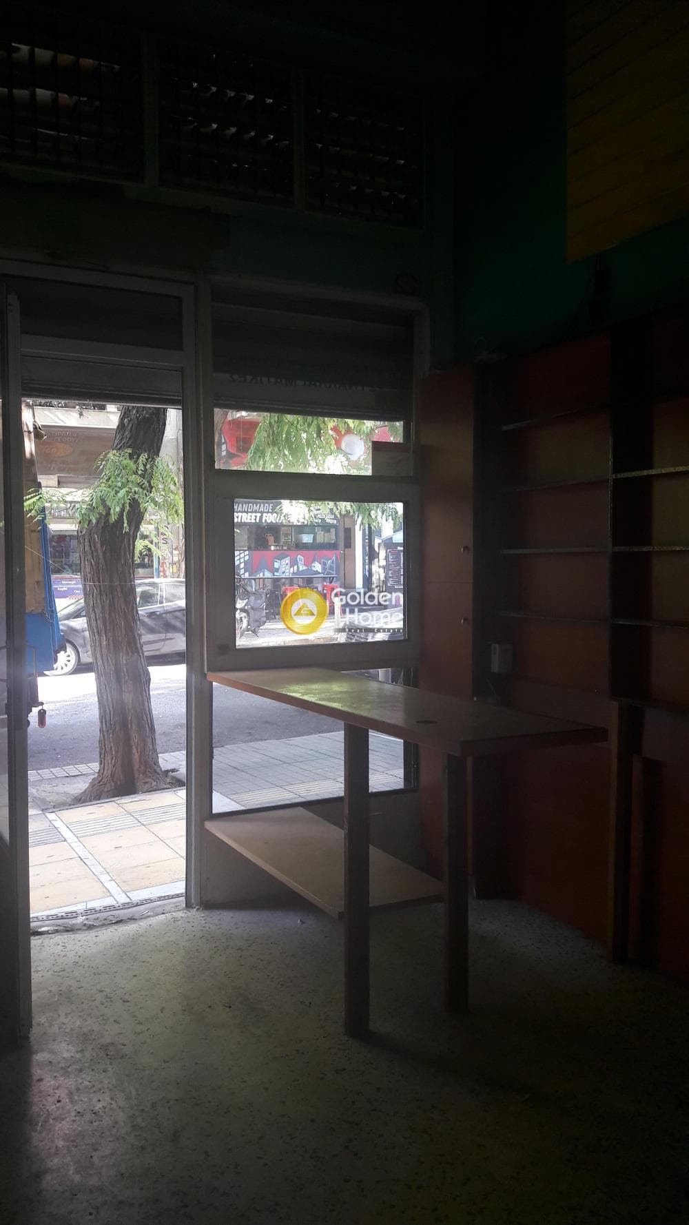 Κατάστημα στην Πλατεία Κάνιγγος, Εξάρχεια - Νεάπολη — Φωτογραφία 4 από 4