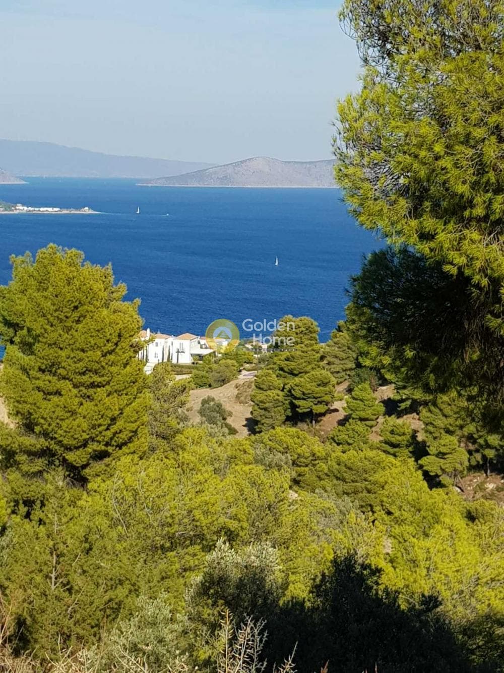 Parcel in Moni Agion Panton, Spetses — Photo 1 of 9