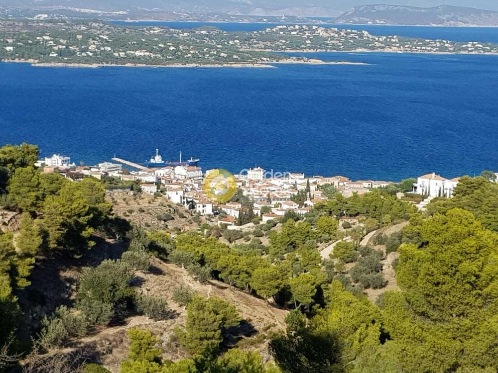 Parcel in Moni Agion Panton, Spetses — Photo 7 of 9