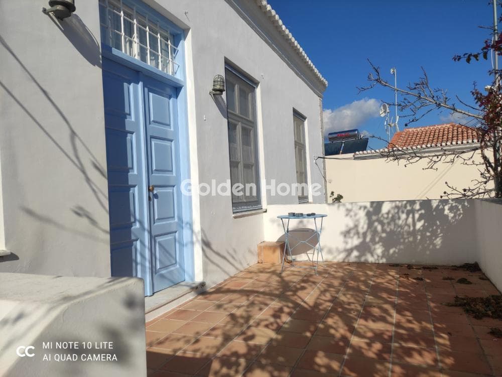 House in Kouzounos, Spetses — Photo 8 of 12
