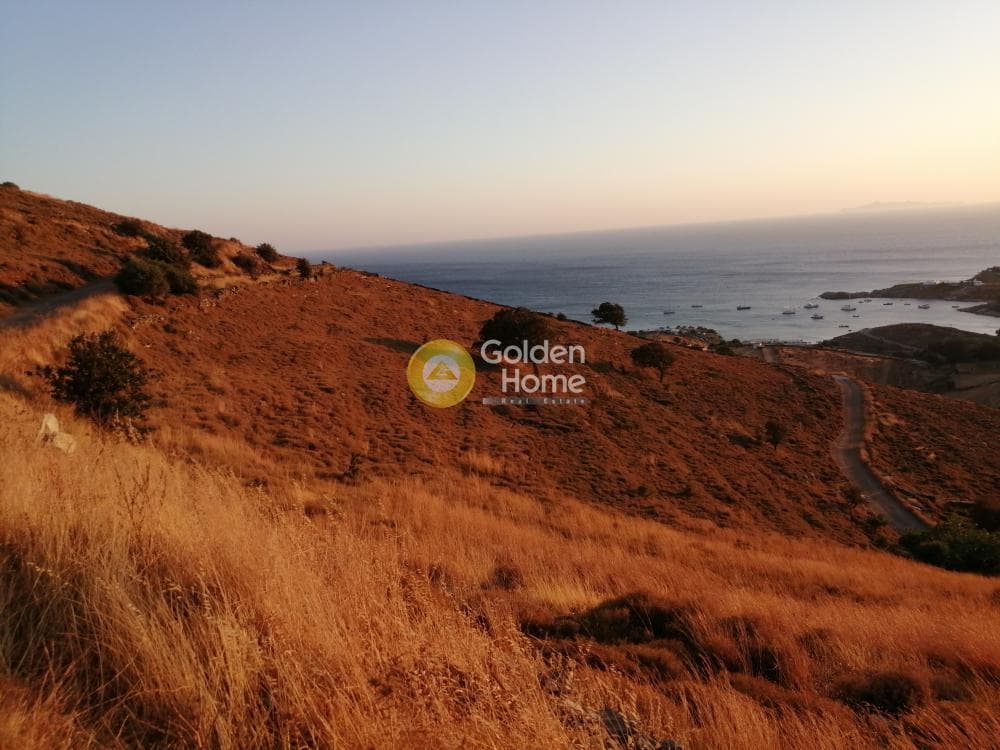 Parcel in Tzia, Kea — Photo 1 of 21