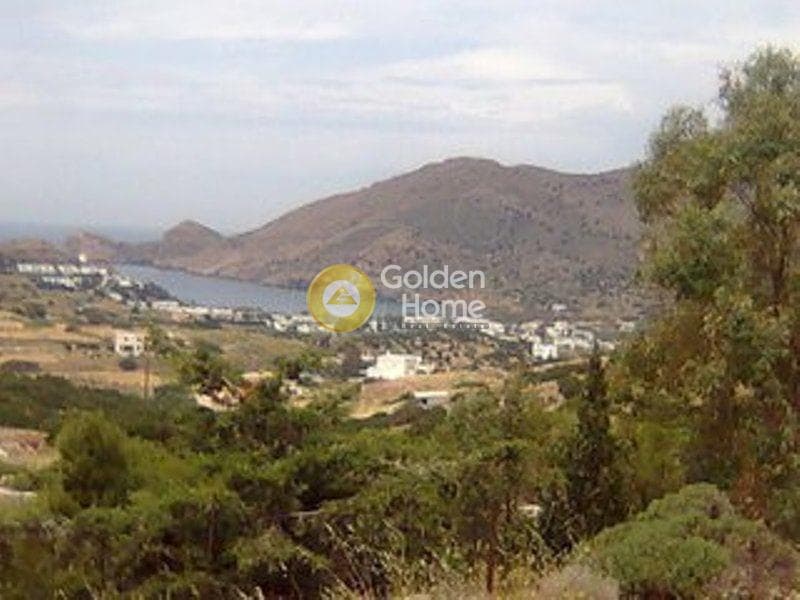Parcel in Center, Syros — Photo 13 of 14