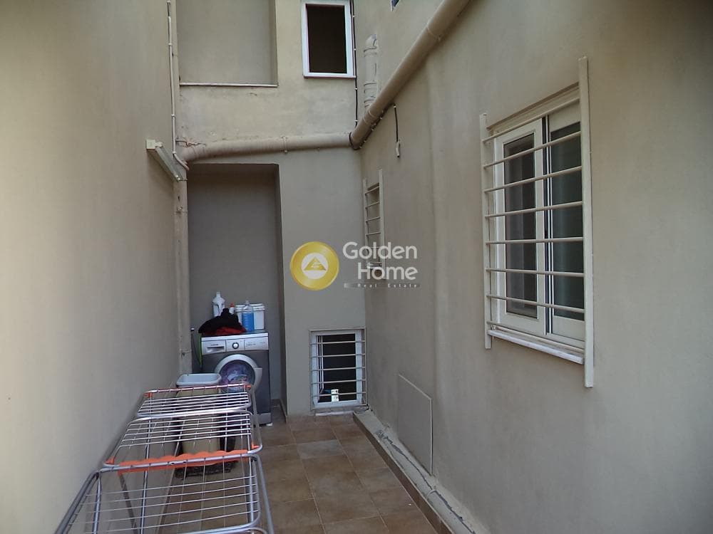 Apartment in Center, Aigio — Photo 4 of 8