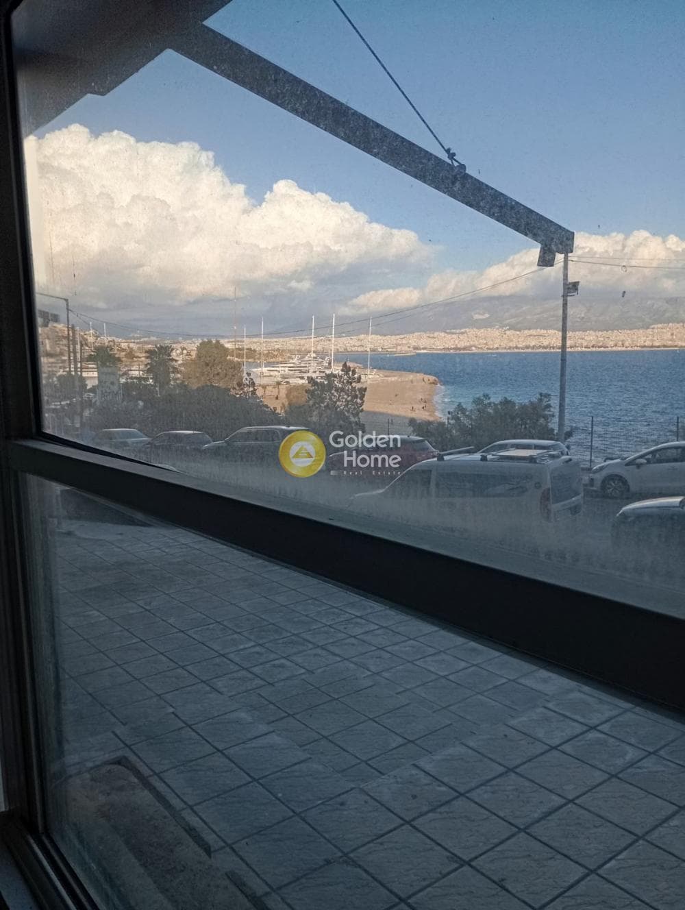 Retail Store in Agios Vasileios, Piraeus — Photo 1 of 20