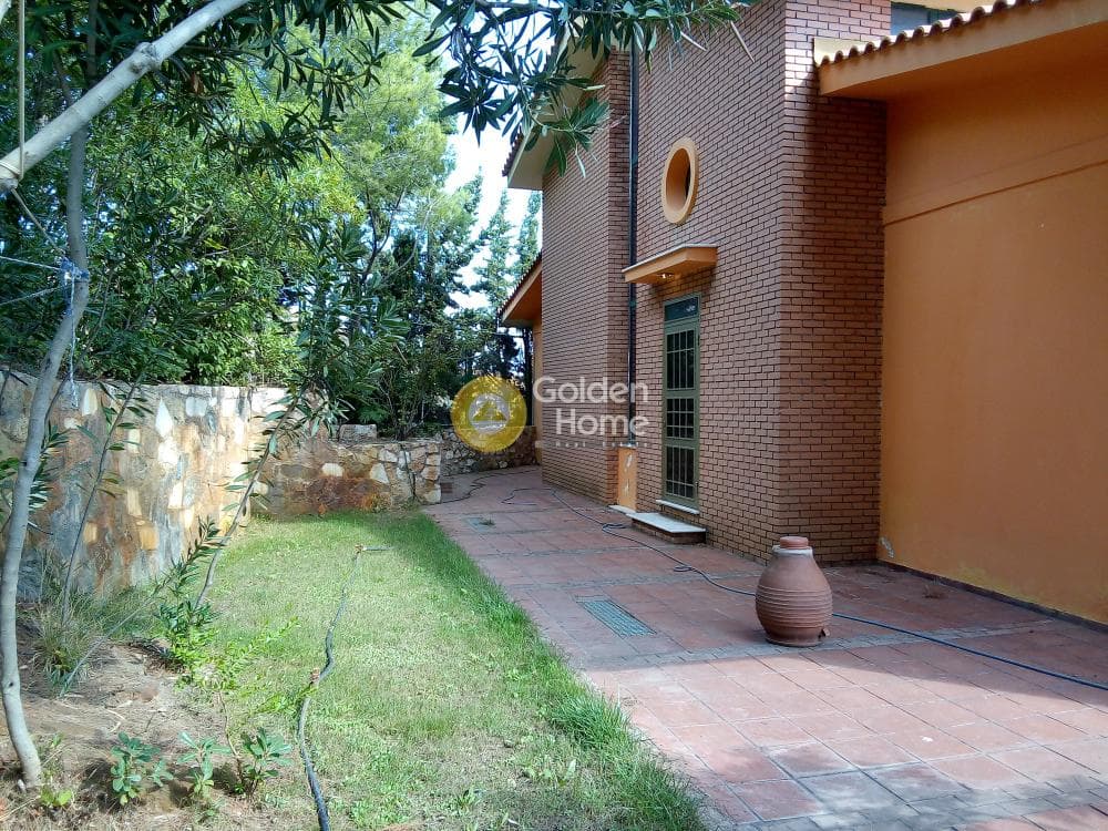 House in Ntrafi, Pikermi — Photo 1 of 7
