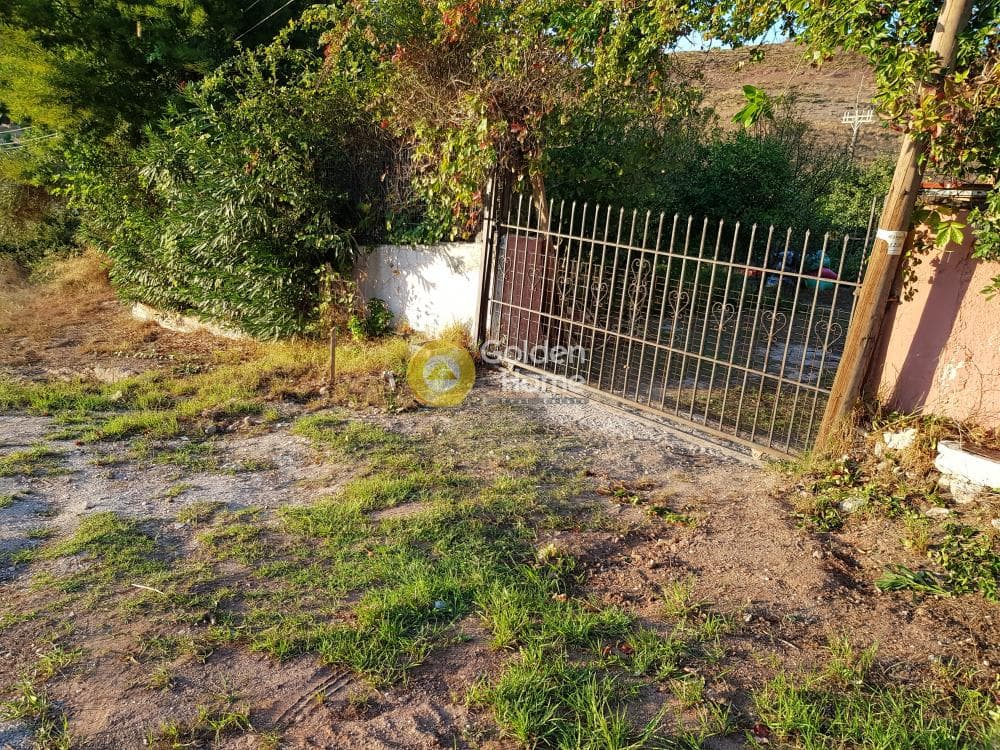 Building Plot in Galazia akti, Kalivia Thorikou — Photo 1 of 4