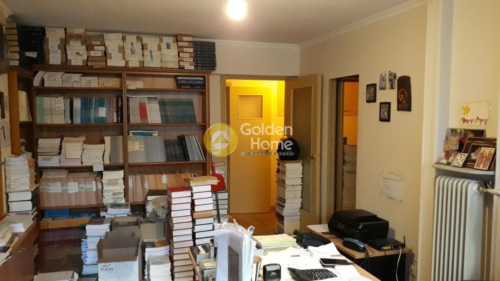 Apartment in Megala Sxoinia B, Exarchia - Neapoli — Photo 2 of 14