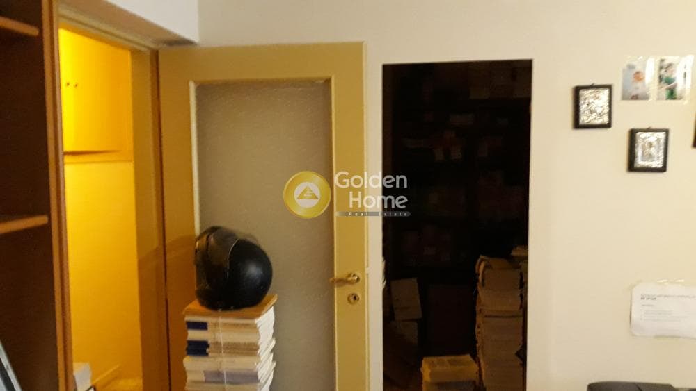Apartment in Megala Sxoinia B, Exarchia - Neapoli — Photo 3 of 14