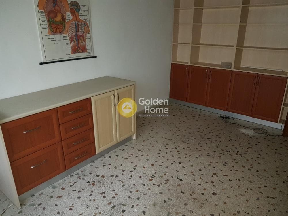 Retail Store in Stathmos, Attiki — Photo 7 of 11