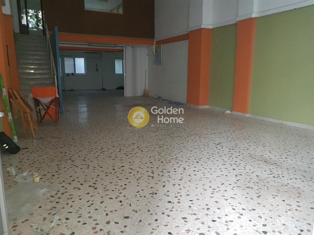 Retail Store in Stathmos, Attiki — Photo 1 of 11