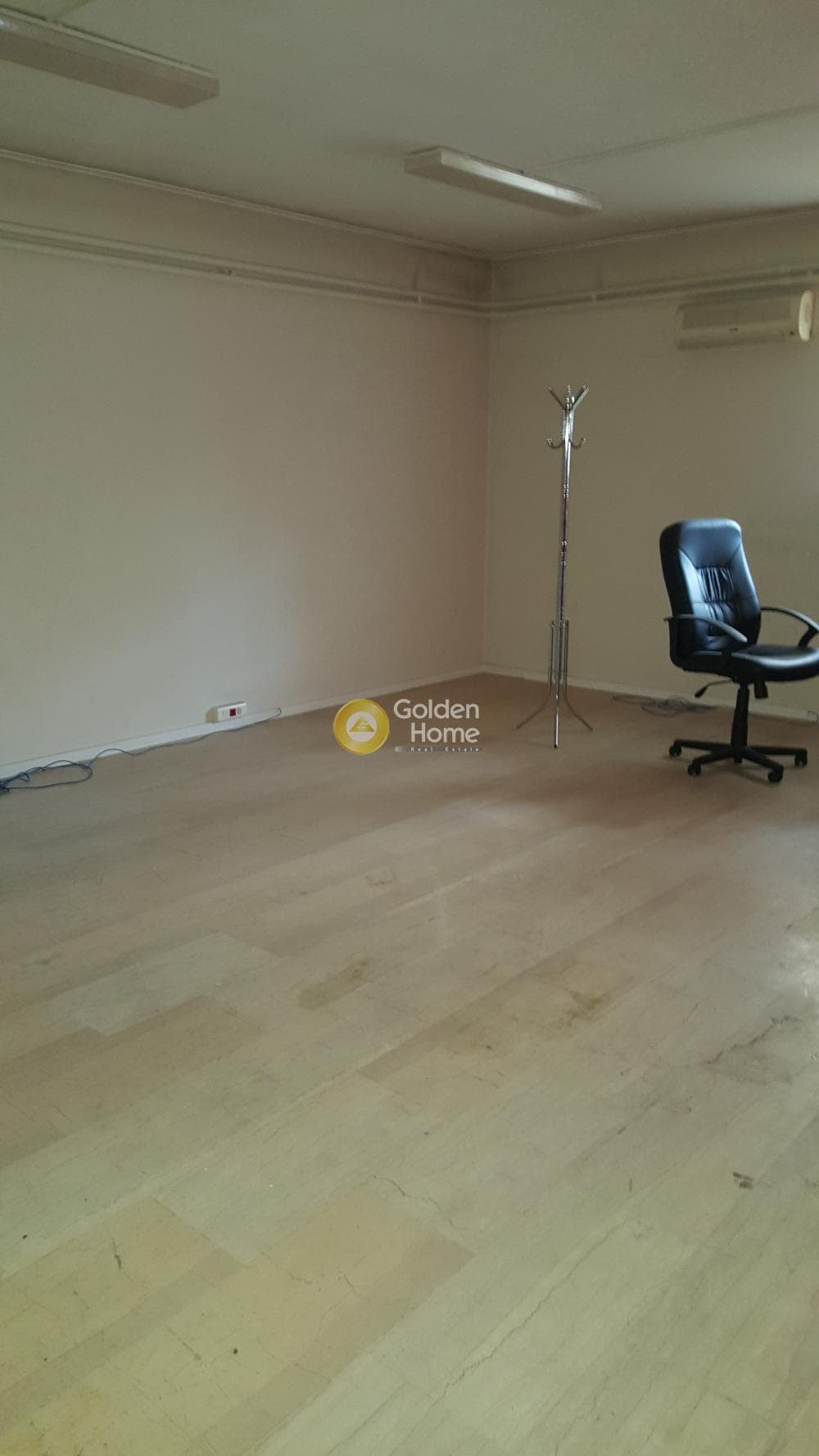 Retail Store in Ampelakia, Alimos — Photo 7 of 12