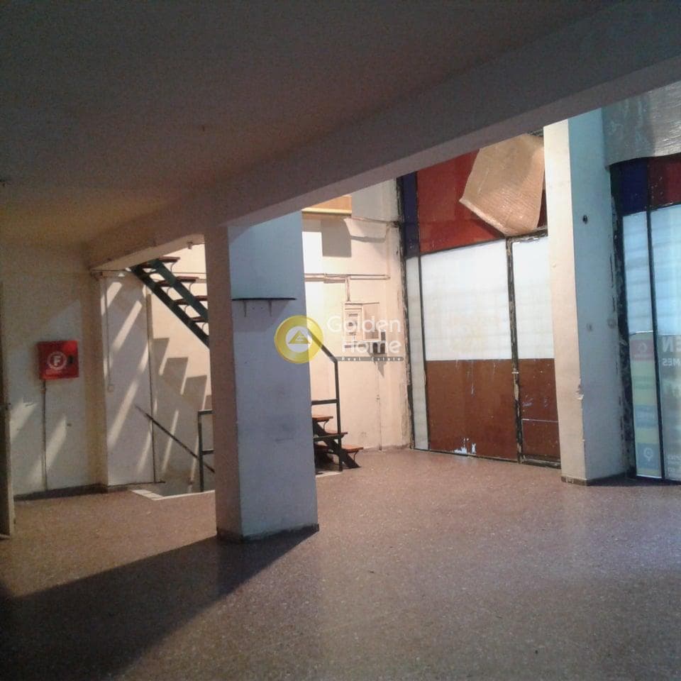 Retail Store in Leof. Liosion, Attiki — Photo 1 of 7