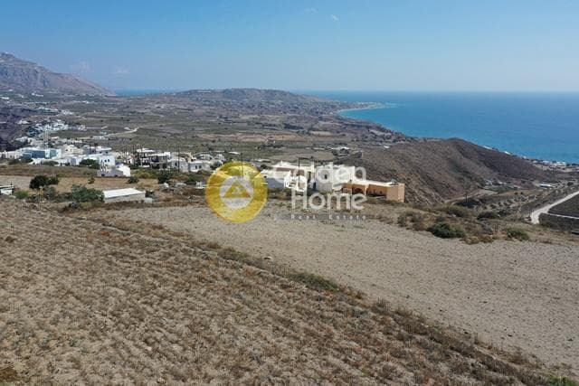 Building Plot in Center, Santorini — Photo 3 of 9