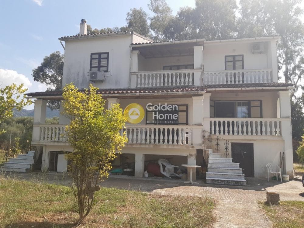 House in Kassiopi, Corfu — Photo 1 of 4