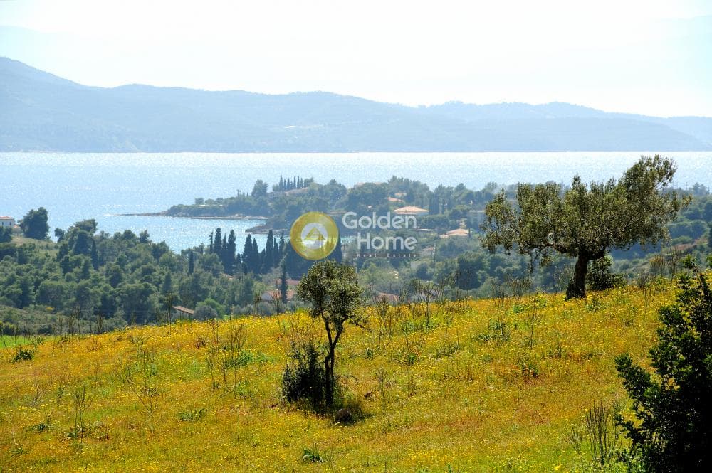 Parcel in Kosta, Spetses — Photo 1 of 26