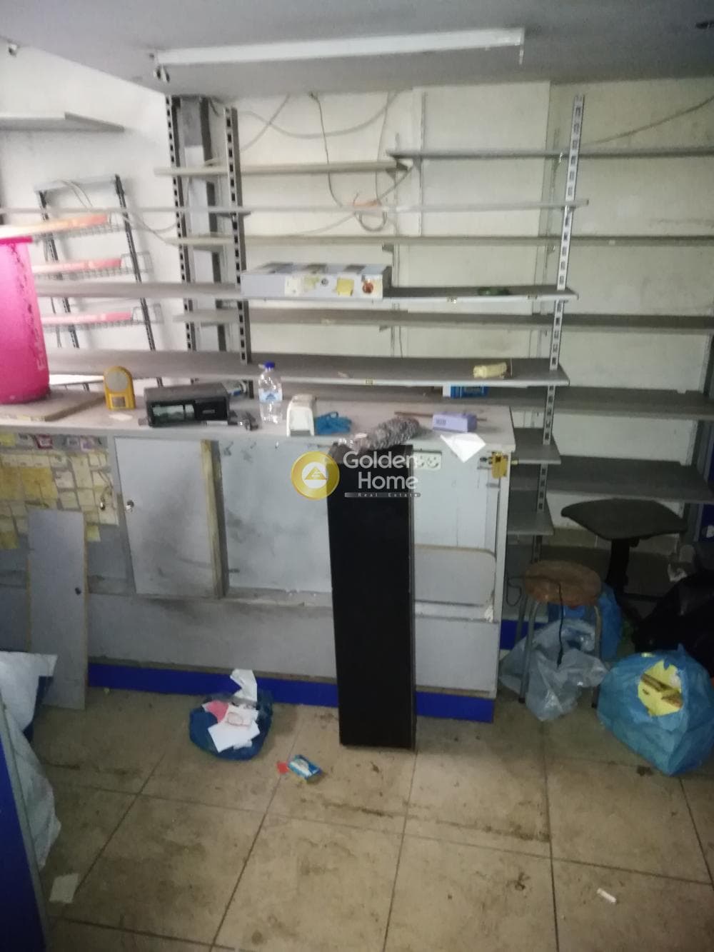 Retail Store in Leof. Liosion, Attiki — Photo 2 of 7