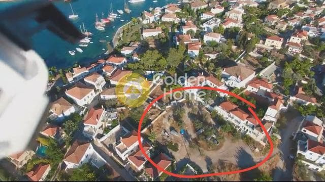 Building Plot in Kouzounos, Spetses — Photo 1 of 2