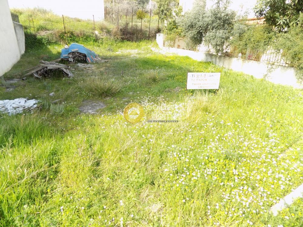 Οικόπεδο στην Φούρεσι, Γλυκά Νερά