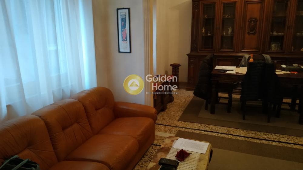 House in Evaggelistria, Piraeus — Photo 3 of 26