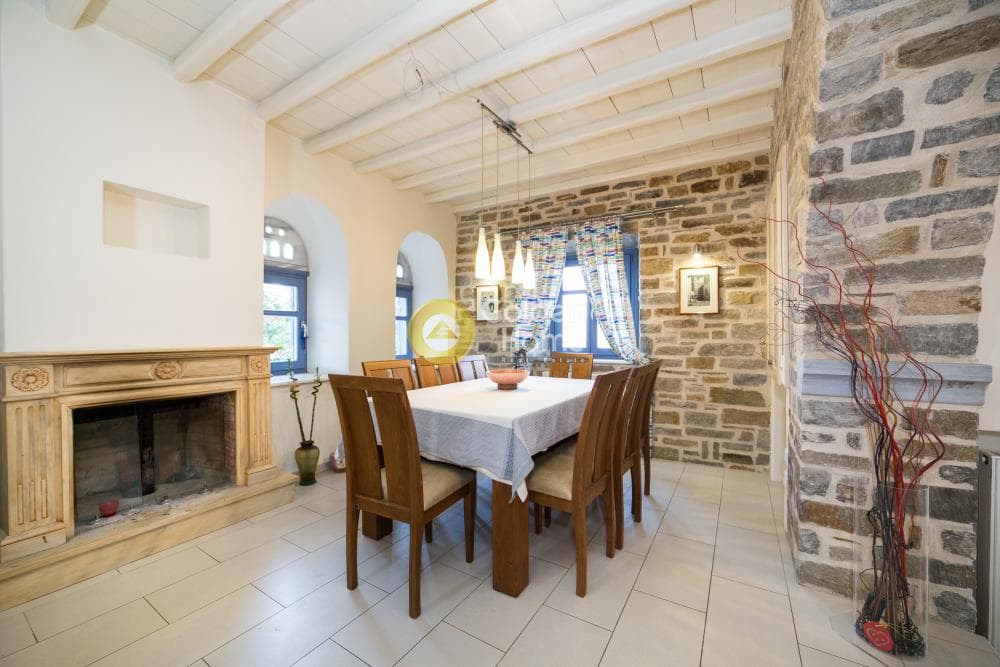 House in Marmara, Paros — Photo 1 of 20