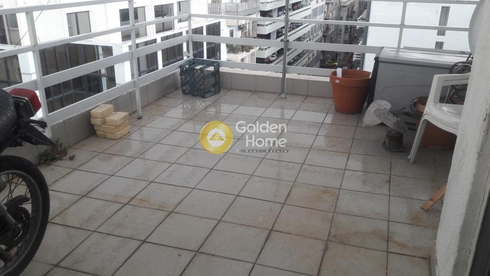 Apartment in Omonoia, Kentro — Photo 1 of 7