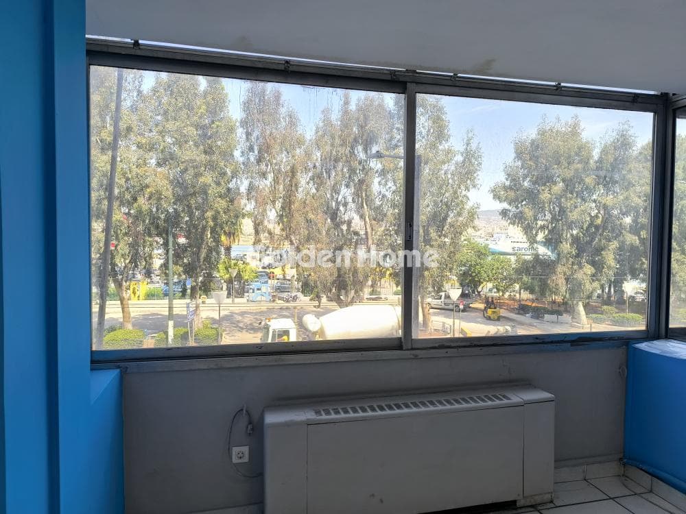 Office in Terpsithea, Piraeus — Photo 8 of 24