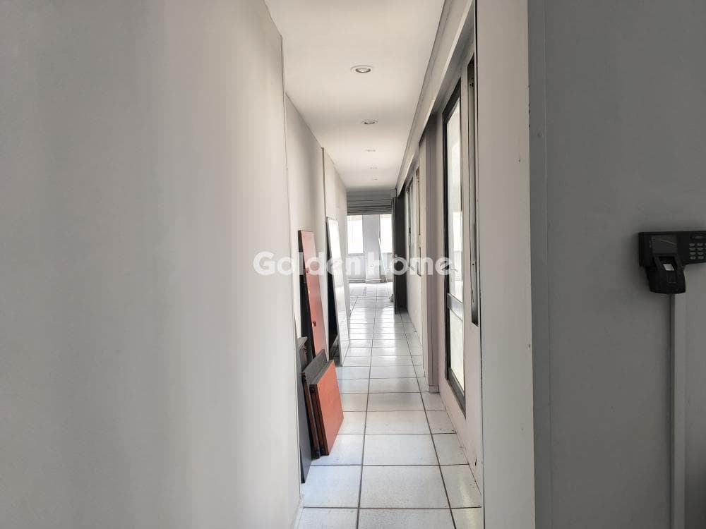 Office in Terpsithea, Piraeus — Photo 14 of 24