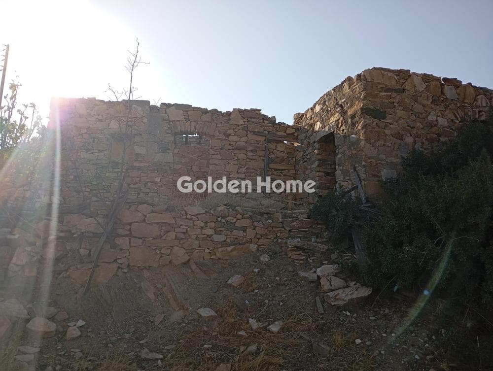 Building Plot in Ermoupoli, Syros — Photo 1 of 37